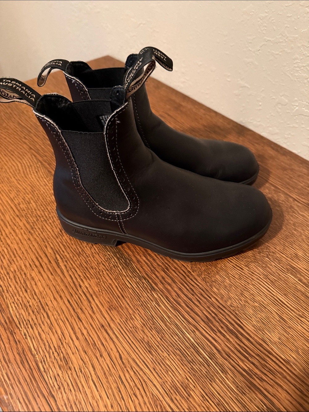 Blundstone Black #1448 Chelsea Ankle Boots